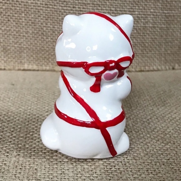 Vintage White Cat Figurine Kitty Wrapped In Ribbon Cute Twee Kitsch Whimsical - Picture 3 of 7